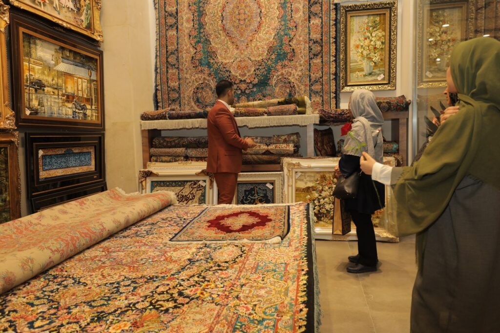 نمایشگاه فرش دستباف در اهواز(کیانپارس) فرش ایران iranrugs برند