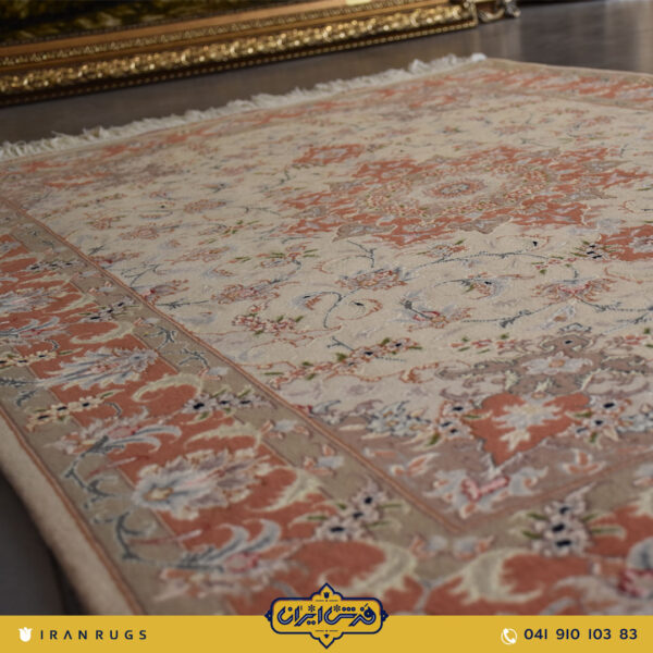 The purchase price of handmade carpets is 1.5 meters. the role of Shakur takizadeh Karmi and orange