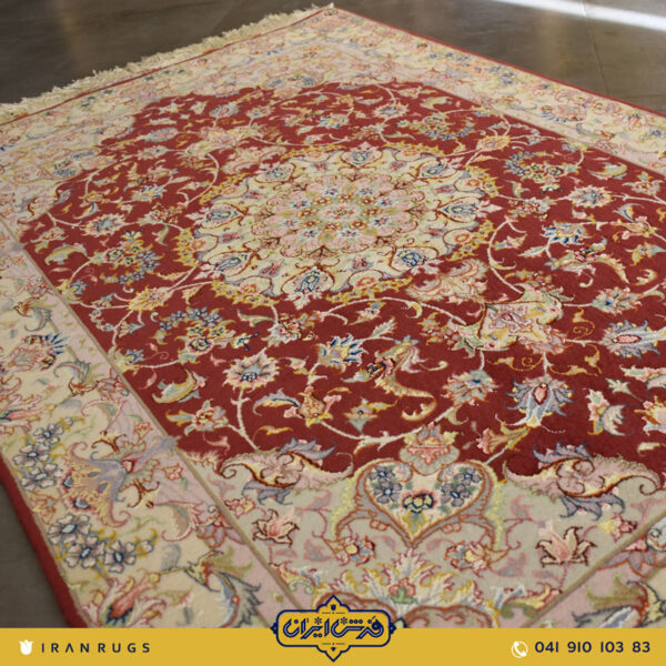 The purchase price of handmade carpets is 1.5 meters. the first role of onions and Crimson