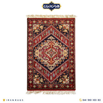 The purchase price of a 1.5 meter hand-woven carpet with a creamy red pattern