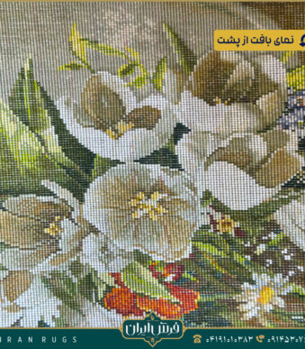 تابلوفرش دستباف طرح گل لاله کوچک.
